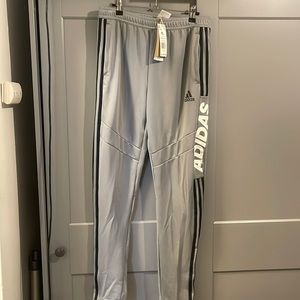 Extra large kids adidas pants equivalent to mens small